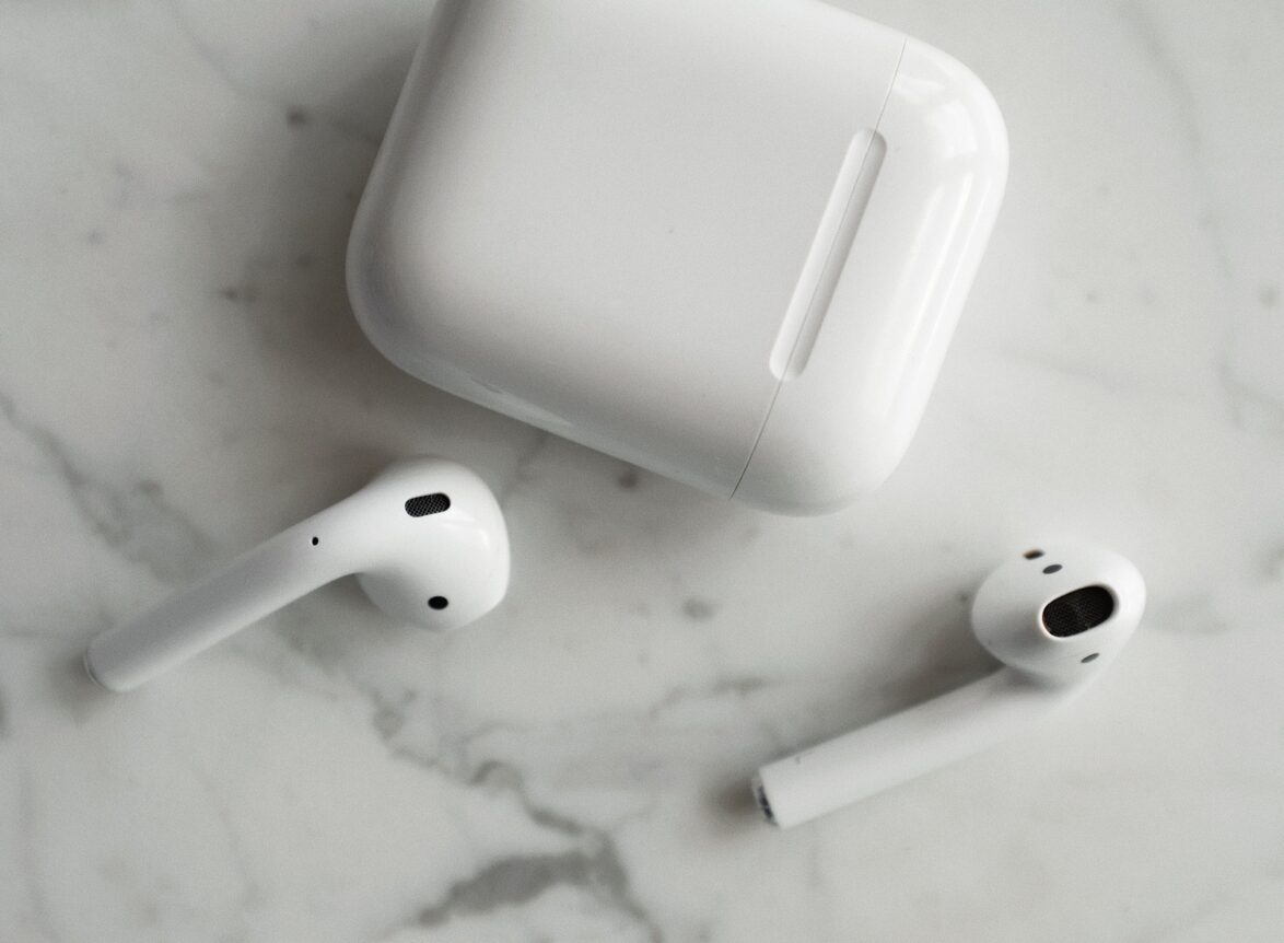 Best Wireless Earbuds Under KSh 5,000 in Kenya (2026)",